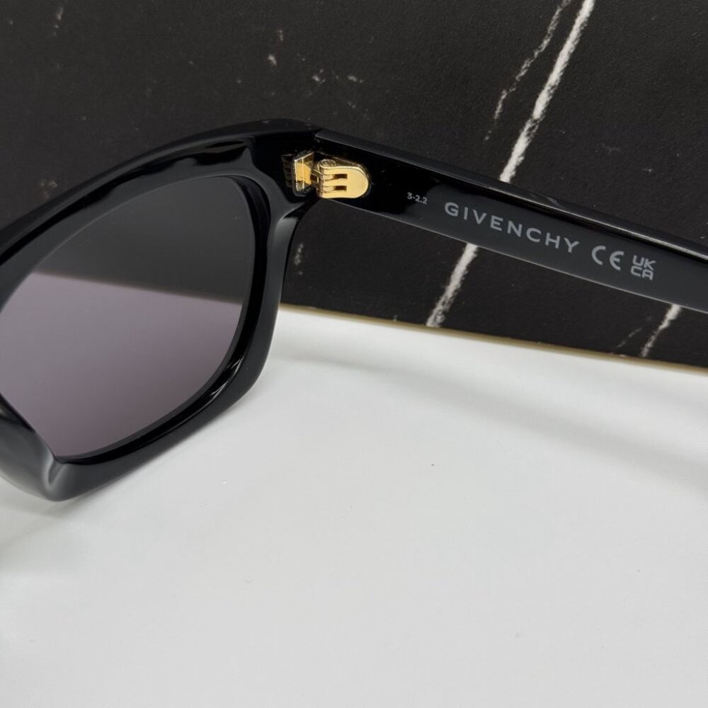 NEW GV40026U 01A GIVENCHY UNISEX SUNGLASSES BLACK EYEWEAR GIVENCHY - Picture 10 of 11